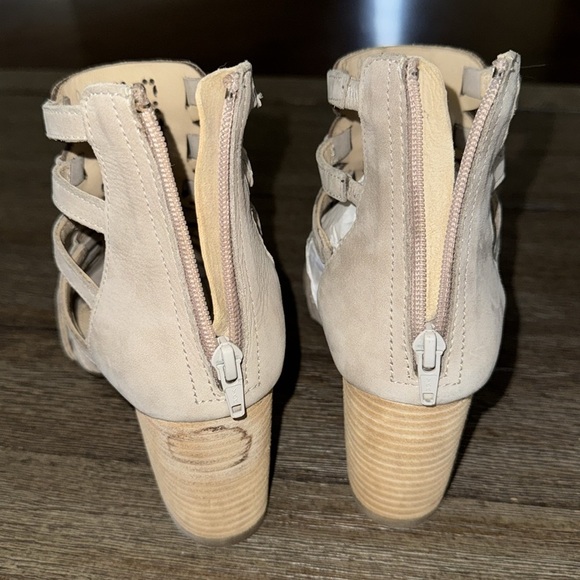 Hush Puppies Malia Baja Perf Heel Sandal - Picture 5 of 9